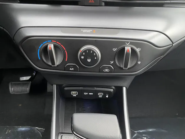 HYUNDAI i20 1.0 T-GDi Amplia