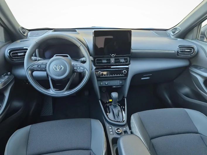 Fahrzeugbild TOYOTA YARIS CROSS