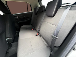 https://vehicle.imgix.net/4453910/e6d2d3e4-df7d-482a-b5ca-02060627916c.jpg