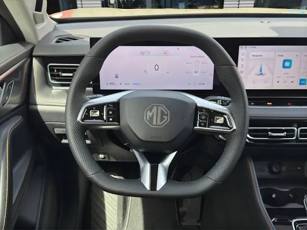 MG HS 1.5 Hybrid Luxury 224 ch