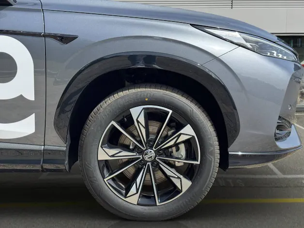 MG HS 1.5 Hybrid Luxury 224 ch