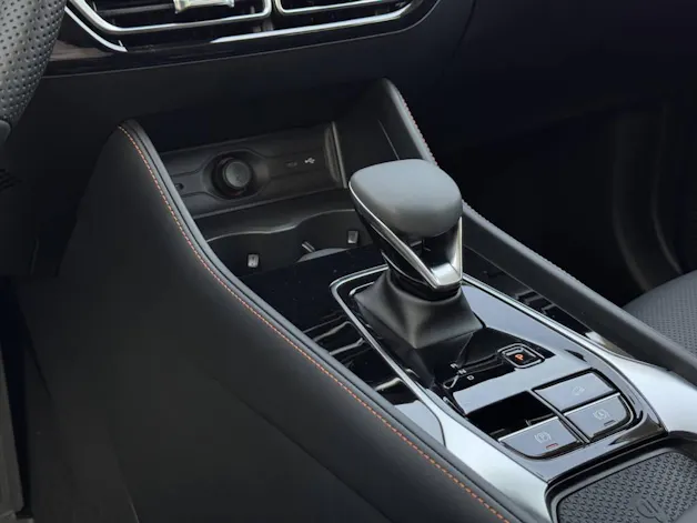 MG HS 1.5 Hybrid Luxury 224 ch