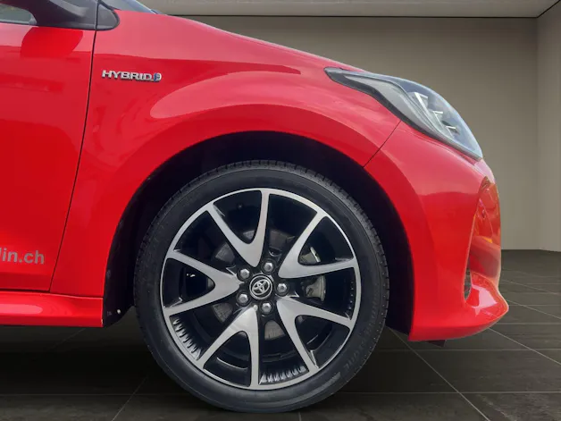 Toyota Yaris 1.5 VVT-i HSD Premiere Edition