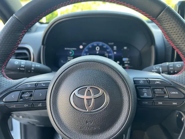 Toyota Yaris 1.5 VVT-i HSD GR Sport