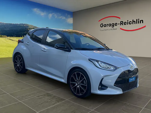 Toyota Yaris 1.5 VVT-i HSD GR Sport