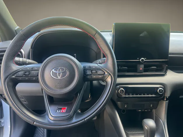 Toyota Yaris 1.5 VVT-i HSD GR Sport