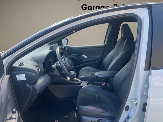 Toyota Yaris 1.5 VVT-i HSD GR Sport
