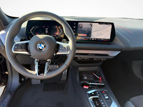 https://vehicle.imgix.net/4454013/9b188d32-6540-4e23-aed3-61a3ea5e950d.jpg