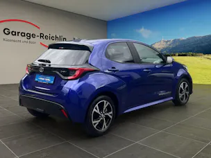 Toyota Yaris 1.5 VVT-i HSD Trend