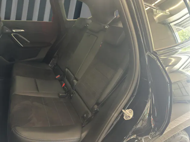 BMW iX1 30 xDrive M Sportpaket Pro