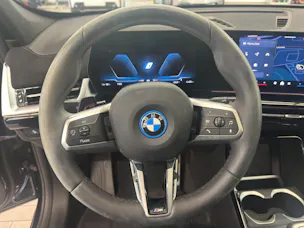 BMW iX1 30 xDrive M Sportpaket Pro