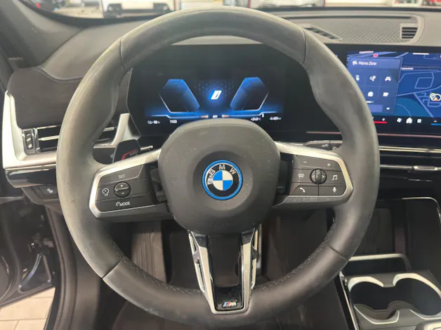 BMW iX1 30 xDrive M Sportpaket Pro