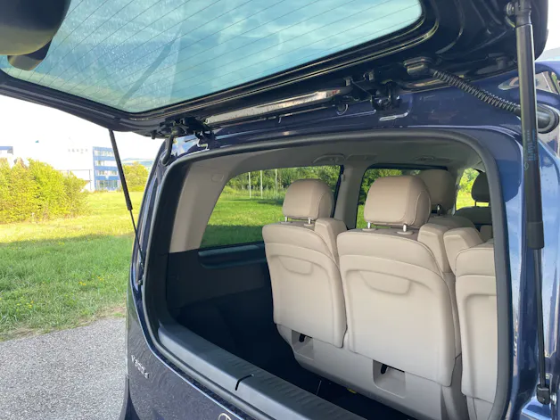 MERCEDES-BENZ V 300 d Swiss Ed. lang 4matic Van