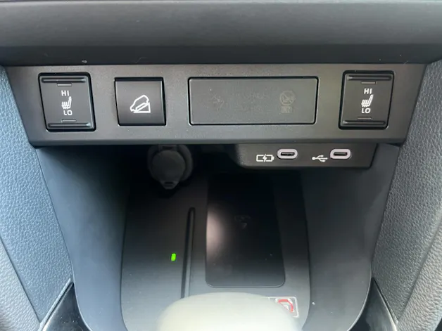 Toyota Yaris Cross 1.5 VVT-i HSD Premium AWD-i