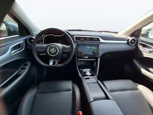 MG ZS EV 70 kWh Luxury