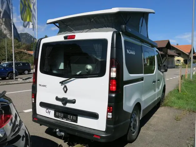 RENAULT Trafic Spacenomad 2.0 dCi Blue 170 iconic