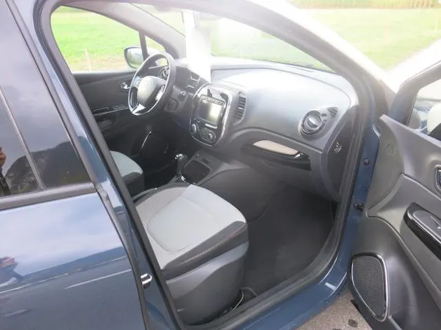 RENAULT Captur 1.2 TCe Dynamique EDC