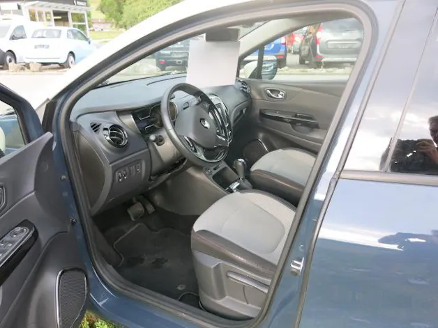RENAULT Captur 1.2 TCe Dynamique EDC