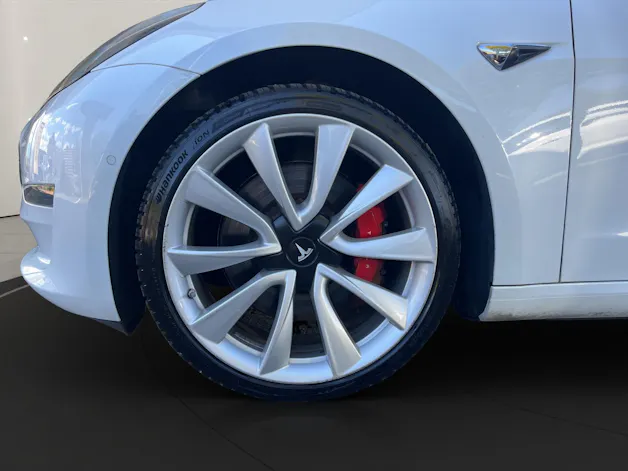 Tesla Model 3 Performance D