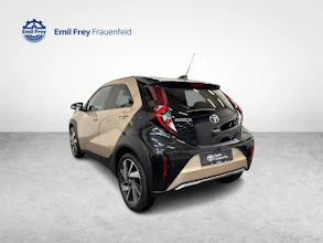 https://vehicle.imgix.net/4454163/c5dbad28-9ff8-4b71-a3d1-42aa2e8d017c.jpg