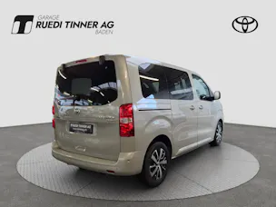 Toyota PROACE Verso L0 2.0 D Shuttle