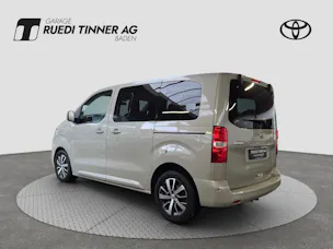 Toyota PROACE Verso L0 2.0 D Shuttle