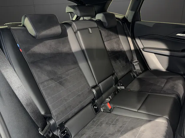 BMW 225e xDrive paddles Active Tourer M Sport