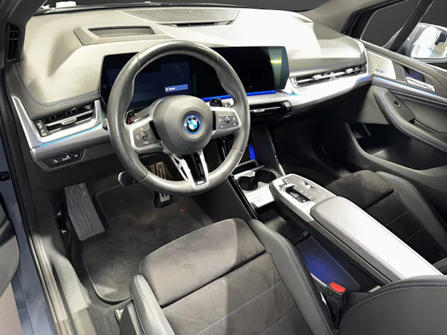BMW 225e xDrive paddles Active Tourer M Sport
