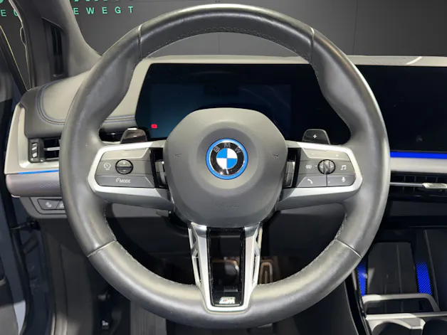 BMW 225e xDrive paddles Active Tourer M Sport