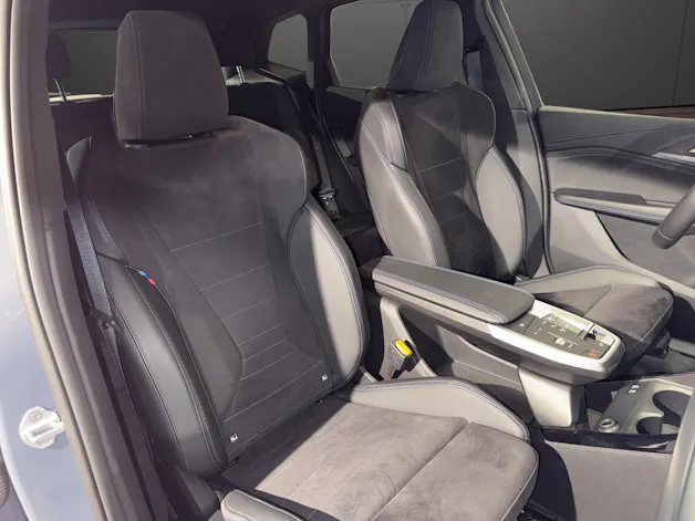 BMW 225e xDrive paddles Active Tourer M Sport