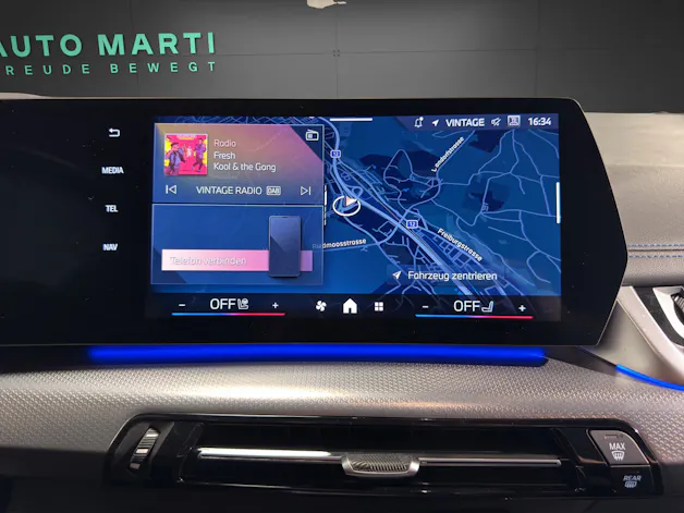 BMW 225e xDrive paddles Active Tourer M Sport