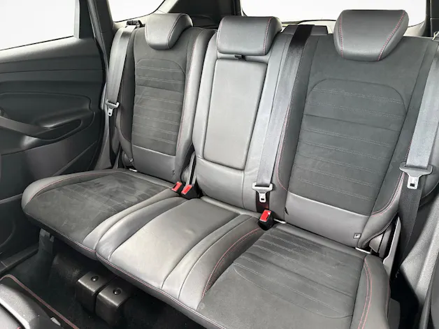 FORD Kuga 2.0 TDCi 150 ST-Line FPS