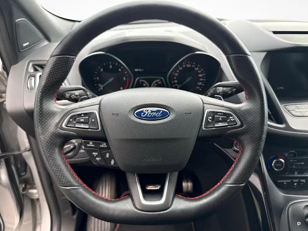 FORD Kuga 2.0 TDCi 150 ST-Line FPS