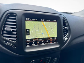 https://vehicle.imgix.net/4454200/85ec32ec-fd4a-4478-b9f9-7e86f629db59.jpg