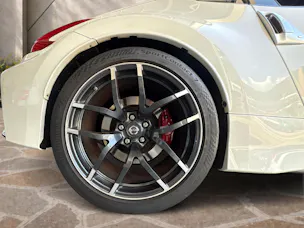 NISSAN 370 Z Coupé 3.7 V6 24V Nismo