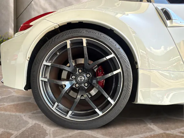 NISSAN 370 Z Coupé 3.7 V6 24V Nismo