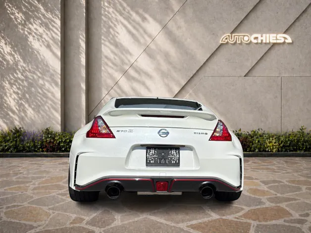 NISSAN 370 Z Coupé 3.7 V6 24V Nismo