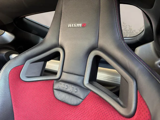 NISSAN 370 Z Coupé 3.7 V6 24V Nismo