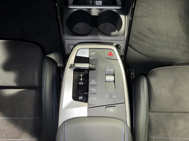 BMW 225e xDrive paddles Active Tourer M Sport