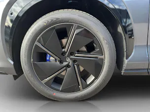 Lexus RZ 550e F Sport