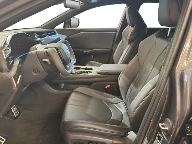 Lexus RZ 550e F Sport