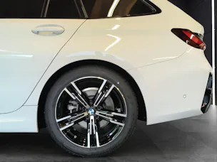 BMW 320d xDrive Touring M-Sport