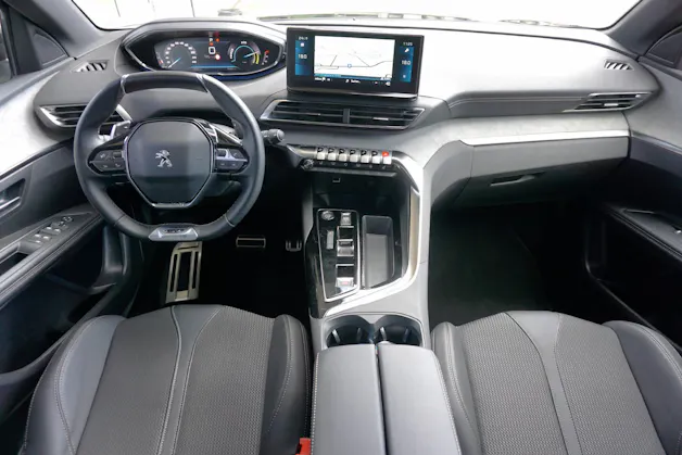 PEUGEOT 3008 1.2 Hybrid GT