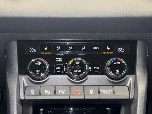 SKODA Karoq 2.0 TDI Style 4x4 DSG