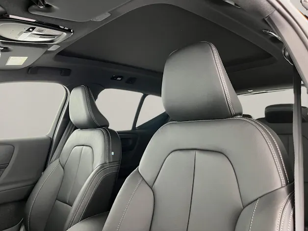 VOLVO XC40 2.0 B4 MH Ultra Dark