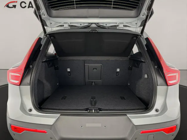 VOLVO XC40 2.0 B4 MH Ultra Dark