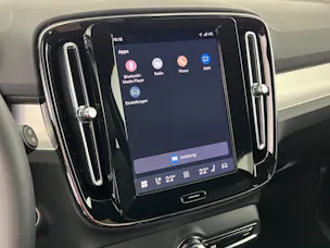 VOLVO XC40 2.0 B4 MH Ultra Dark