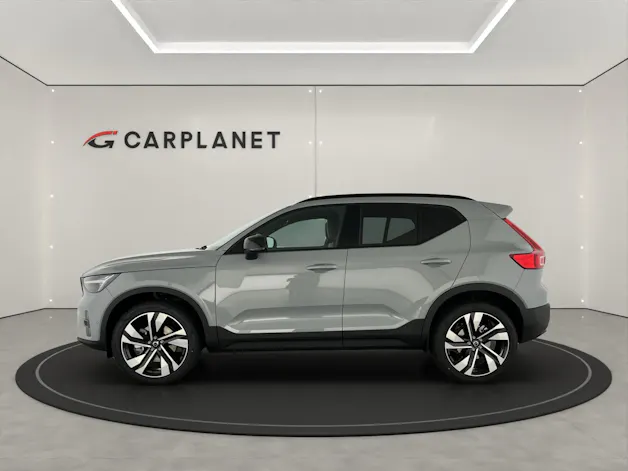 VOLVO XC40 2.0 B4 MH Ultra Dark