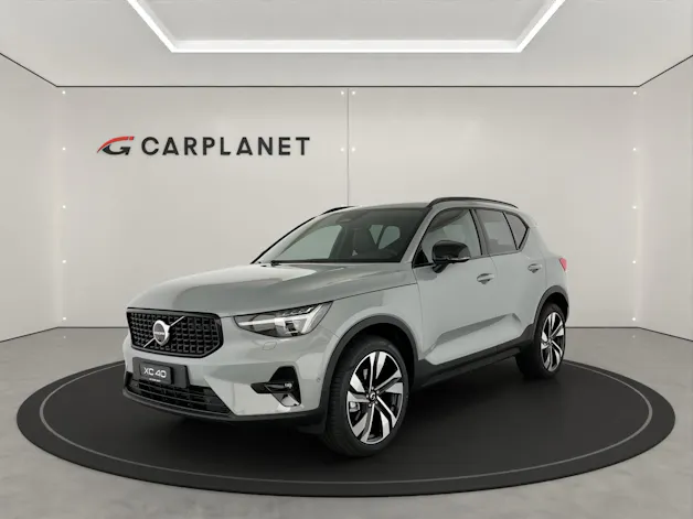 VOLVO XC40 2.0 B4 MH Ultra Dark
