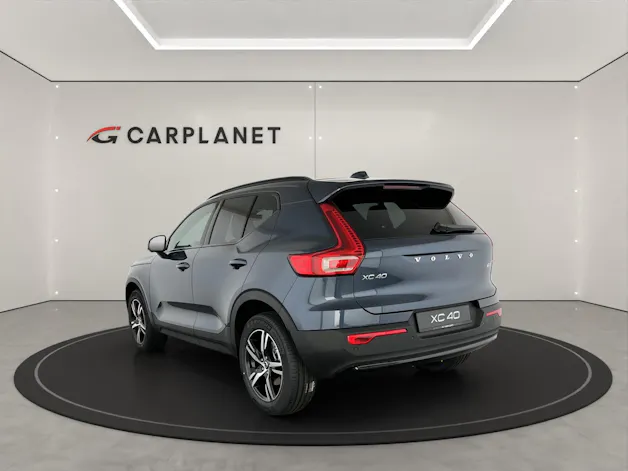 VOLVO XC40 2.0 B3 MH Plus Dark